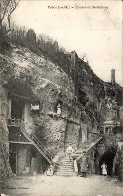 Trôo (Loir-et-Cher) — Rocher de St-Gabriel — Imp. Mahouedat, Châteaudun