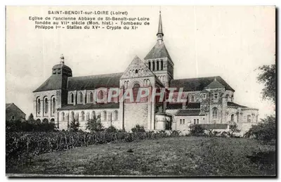 Saint-Benoît-sur-Loire (Loiret) — Igreja da antiga abadia, fundada no século VII, túmulo de Felipe I, bancos do século XV, cripta do século XI — editor Mr. Le Doley, Paris