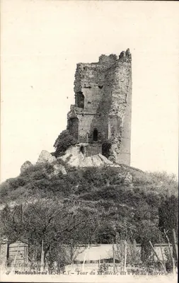Mondoubleau (Loir-et-Cher) — Torre do século XI, chamada « Poir au Beurre » — H. Leblond