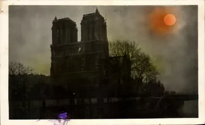 Notre-Dame de Paris — vue nocturne avec soleil orange — éditeur PARIS LA NUIT, n°201