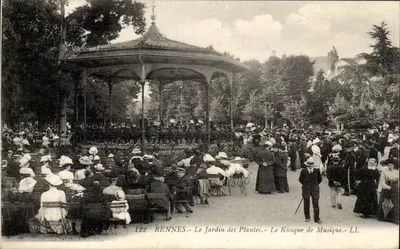 Rennes - Le Jardin des Plantes - Le Kiosque de Musique - LL