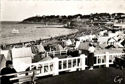 Saint-Quay-Portrieux — Vista geral da praia — C.A.P. Paris