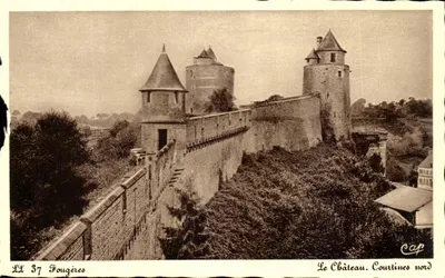Antika kartpostal Fougeres Le Chateau Courtines Nord
