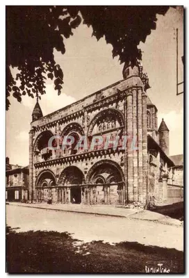Civray (Vienne) — Igreja de São Nicolau — Século XII