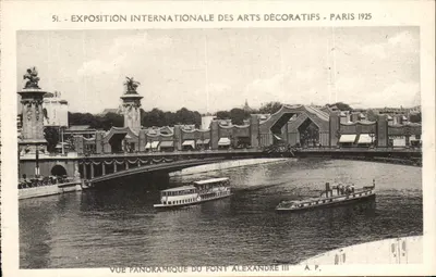 Vista panorâmica do Pont Alexandre III — Exposição Internacional dos Artes Decorativas, Paris 1925 — A.P.