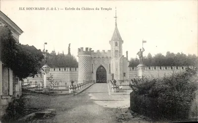 Ilha Bouchard (I.-&-L) — Entrada do Castelo do Templo — Ilha Bouchard (I.-&-L) — Entrada do Castelo do Templo