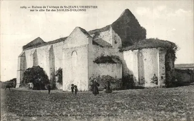 Ruínas da Abadia de St-Jean-l'Orbestier — na costa Leste dos Sables-d'Olonne — Lucien Arnaud, Sables-d'Olonne