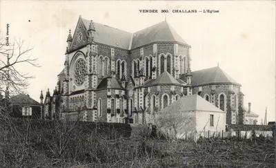 Challans — A Igreja — Cliché Decoupy