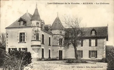 Fontenay-le-Comte — O Castelo — Coleção A. Robin