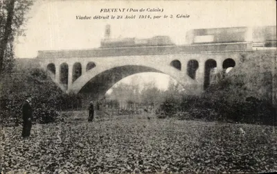 Viaduto de Frevent (Pas-de-Calais) — destruído em 28 de agosto de 1914 pelo 3º Génie — editor: Éd. Sarron