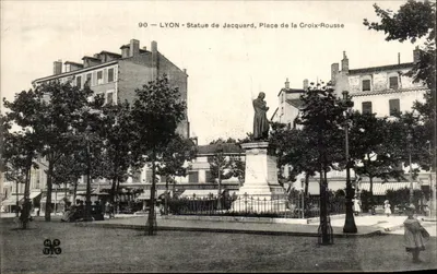 LYON - Estátua de Jacquard, Praça da Cruz-Rousse — editor N.P. (N° 90)