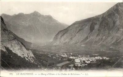 Le Dauphiné — Le Bourg d'Oisans et la Chaîne de Belledonne — LL. — n° 667