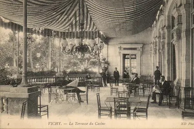 Vichy — A Terrasse do Casino — ND Photo