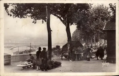 O cais da Guillotière — Lyon (Rhone) — Yvon