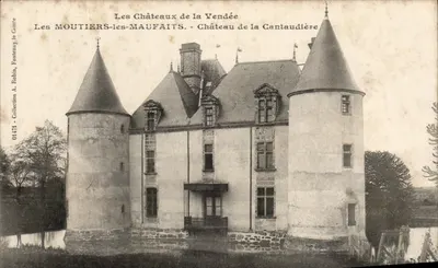Les MOUTIERS-les-MAUFAITS — Castelo da Cantaudière — Editor A. Robin, n° 01471