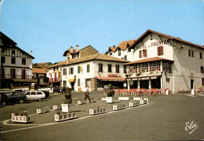 Hôtel du Fronton — Vista do square — Editora Elcé, n°1576
