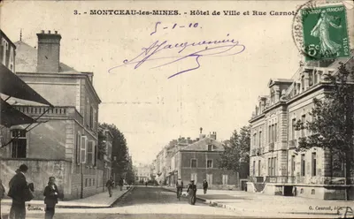 Montceau-les-Mines — Hôtel de Ville et Rue Carnot — G. Courcel, éditeur