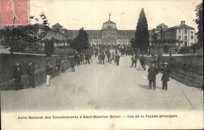 Asilo Nacional dos Convalescentes em Saint-Maurice (Seine) — Vista da Fachada Principal