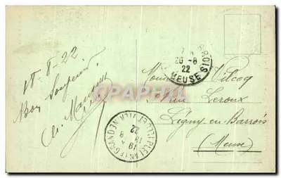 Lits-Clochers - Bretagne — młoda chłopkowa wychodząca z łóżka — Coll. E. Hamonic, St-Lô, n° 5574 — Rewers