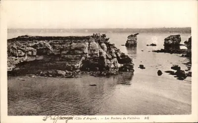Roman (Côte d'Argent) — Les Rochers de Vallières — BR