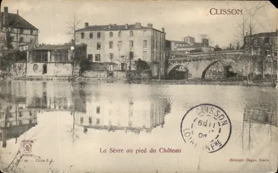 Clisson — La Sèvre au pied du Château — Héliotypie Dugas, Nantes, n° 50