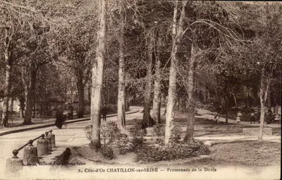 CHATILLON-sur-SEINE — Promenade da Douix — A. Boize, editor, Chatillon-sur-Seine