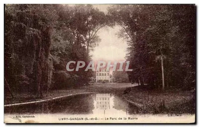 LIVRY-GARGAN (S.-et-O.) — O Parque da Prefeitura — Édit. Gatsévitch