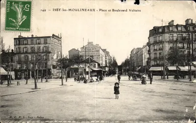 Bilhete postal antigo Issy les Moulineaux Place e Boulevard Voltaire