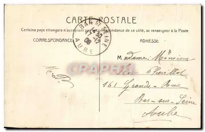 Levallois-Perret — Un coin du Square de l'Hôtel-de-Ville — H.S.A. — Verso