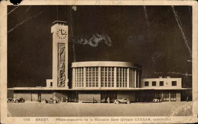 Brest — Photo-maquette de la Nouvelle Gare (Urbain CASSAN, architecte) — G. Arlaud, éditeur