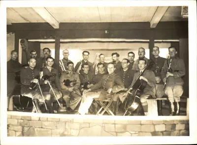 Orquestra militar — S. — Editor desconhecido, número de série ilegível
