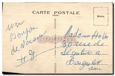 Kobieta w kostiumie z gwiazdami trzymająca balon — Bois Plage, Île de Ré — J. Nozais, Nantes, n°62 — Rewers