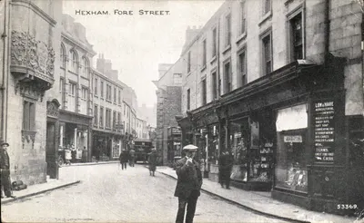 Hexham. Rua Fore. — Vista da rua com loja Low & Hare — série Grano, n° 53369
