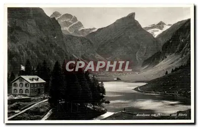 Lac de Seealpsee avec les monts Altmann et Säntis — Photoglobe-Wehrli & Vouga & Co., Zurich