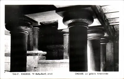 Knossos — A galeria em escada — Editor N. 'Alikíúth & Yol - Hrakleion, n° 1242-31