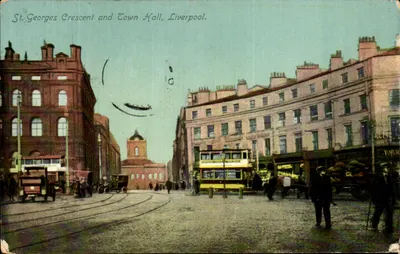 Crescente de São Jorge e o Town Hall, Liverpool — vista urbana com trams — editor não identificado