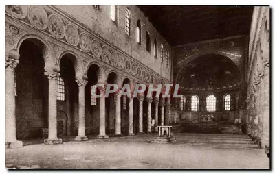 Interior da Basílica de São Apolínaro — Ravena — Editor D. A. De Stefan, classe VI