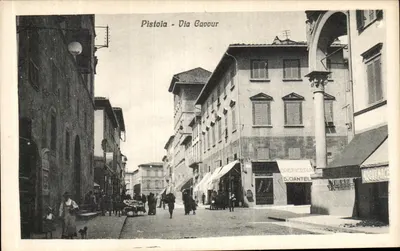 Pistoia - Via Cavour — vista de rua com comércios e pedestres — editor Pagnini, n° 4078