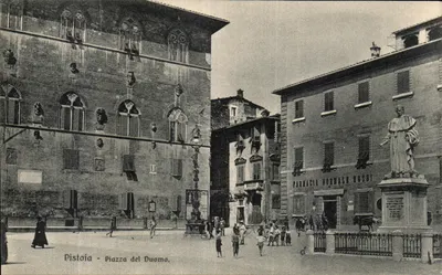 Pistoia - Piazza del Duomo — vista da farmácia Normale Rossi e do monumento a São Francisco — editor Pagnini, n° 229