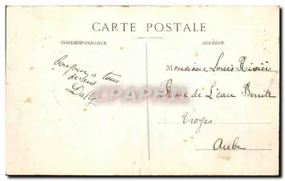 Sens — Katedra widziana z ogrodu miejskiego — Place de la République — Rewers