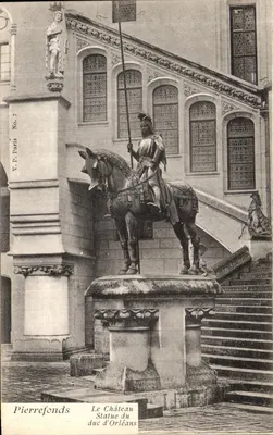 Pierrefonds — Le Château, Statue du duc d'Orléans — V.P. Paris No. 7