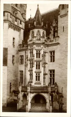 Château de Pierrefonds — L'Escalier d'honneur