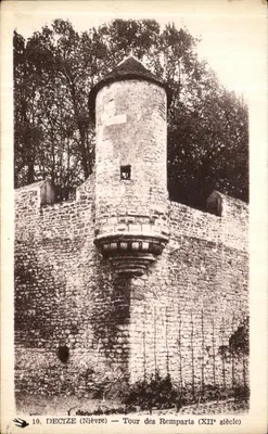 Decize (Nièvre) — Torre dos Muros (século XII)