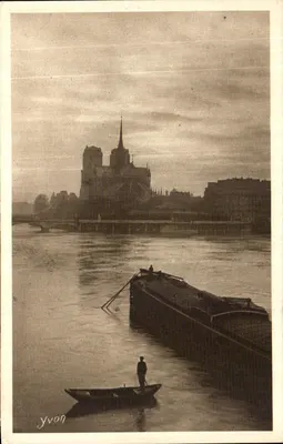 Notre-Dame of Paris — View of the Seine at Quai de la Tournelle — Art Edition YVON, Neully-sur-Marne