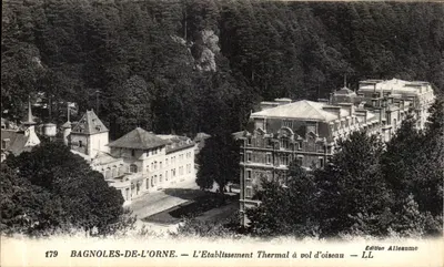 Bagnolles-de-l'Orne — Zespół termalny z lotu ptaka — Wydawnictwo Alleaume