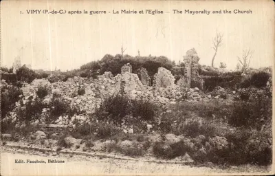 Vimy (P.-de-C.) após a guerra — A Prefeitura e a Igreja — Edit. Fauchois, Béthune