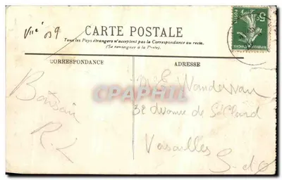 Boulogne-sur-Mer — La Porte de Calais et la Cathédrale — éditeur I.I. — Verso