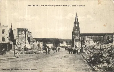 Baccarat - Rue des Ponts após o 26 de agosto de 1914, tomada do Oeste — Grand Dépôt des Cristaux, P. Nicolas, em Baccarat