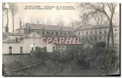 Doullens — Wewnętrzne wnętrze twierdzy, Szkoła Ochrony — Widok ogólny, fotografie G. Fayes