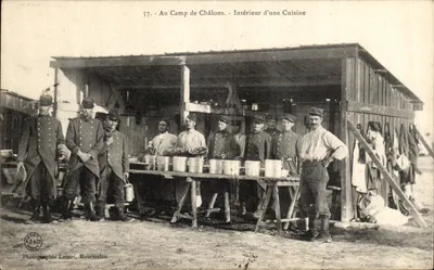 Camp de Châlons — Interior de uma Cozinha — Fotografia Locart, Mourmelon